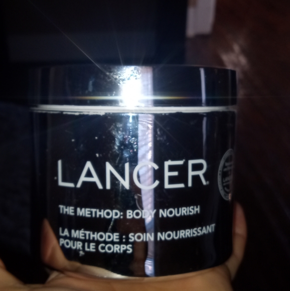 LANCER The Method: Body Nourish - Picture 2 of 3